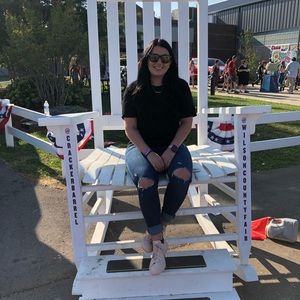 Meet your Posher, Paige